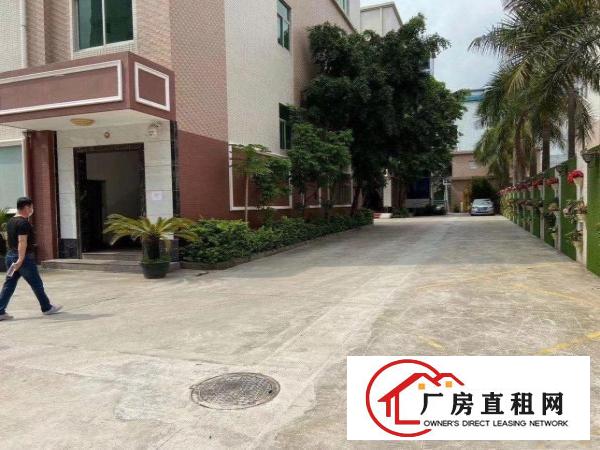  凤岗工业园区3楼3600平