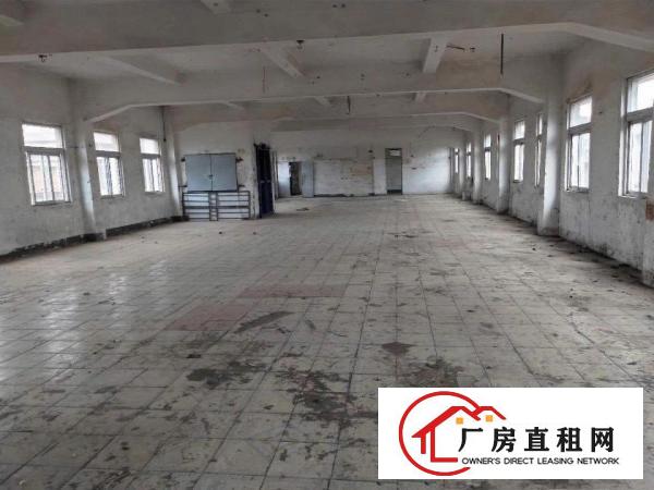  凤岗油甘埔已搬空标准厂房二楼880平方，适合塑胶，玩具，胶袋