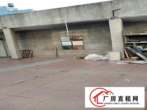  独立院子一楼，有停车位，交通方便可以进货车上下货，