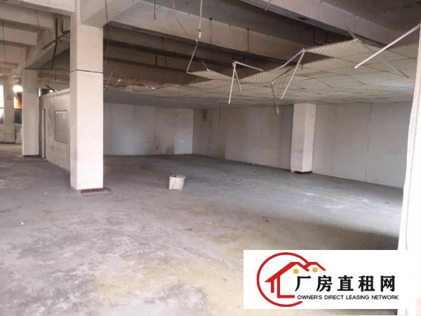  楼上，处于工业园里面