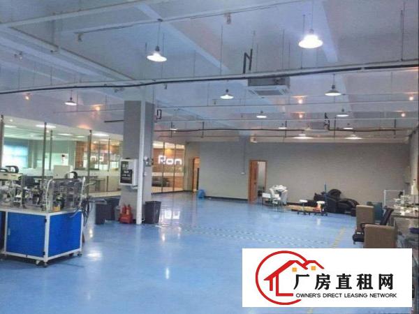  凤岗社区刚空出楼上精装修厂房800平方水电齐可办环评货梯直达