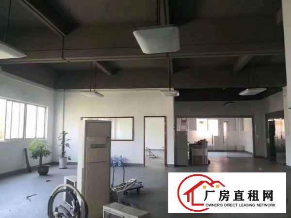  带精装修办公室水电凤岗雁田主干道旁楼上厂房出租1380平