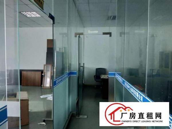  凤岗沙岭车站布心工业区标准厂房一楼1100平米出租带牛角