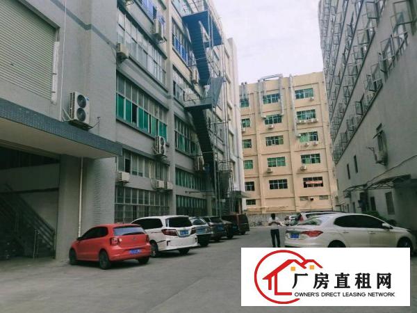  精装修办公室，带牛角，东深公路边上，大车好进，价格都好谈
