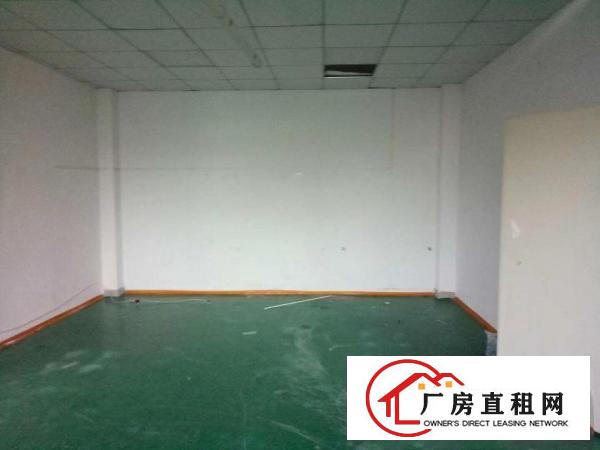  凤岗金凤凰楼上带装修小面积厂房出租400平价格便宜