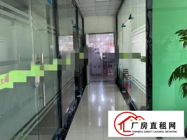  凤岗五联临深片区楼上新出1000平方，现成装修水电齐全！