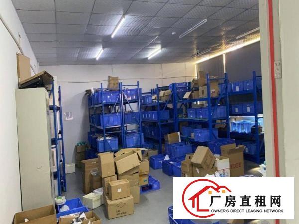  凤岗五联临深片区楼上新出1000平方，现成装修水电齐全！