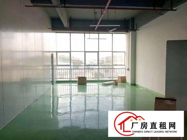  凤岗楼上680平厂房出租，豪华精装修，有喷淋，采光非常好