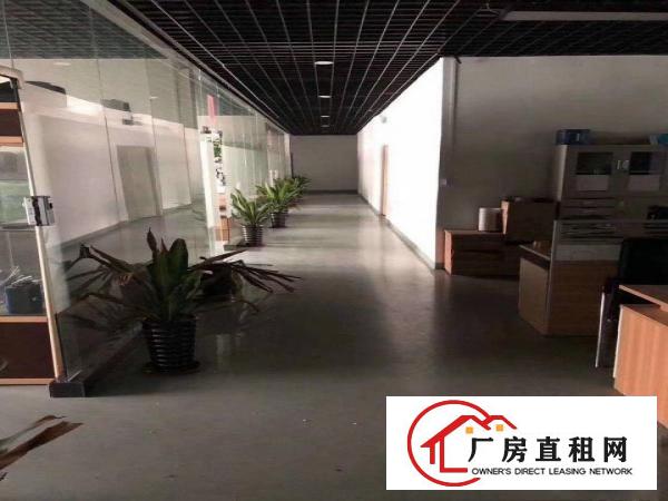  新出炉豪华办公室装修厂房，水电齐全，拎包入住，位置好！