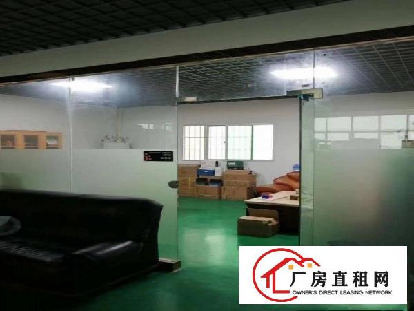  现成装修办公室，全车间地坪漆，配套宿舍充足！直接生产