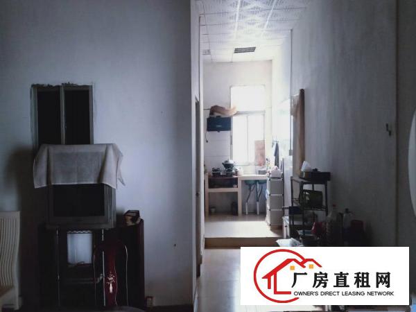  私人房东小型独院厂房800平米带水电办公室厨房直接出租
