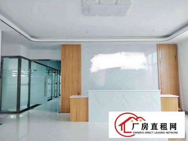  凤岗三联新出标准一楼带牛角一楼厂房2100平方。喷淋水电到位
