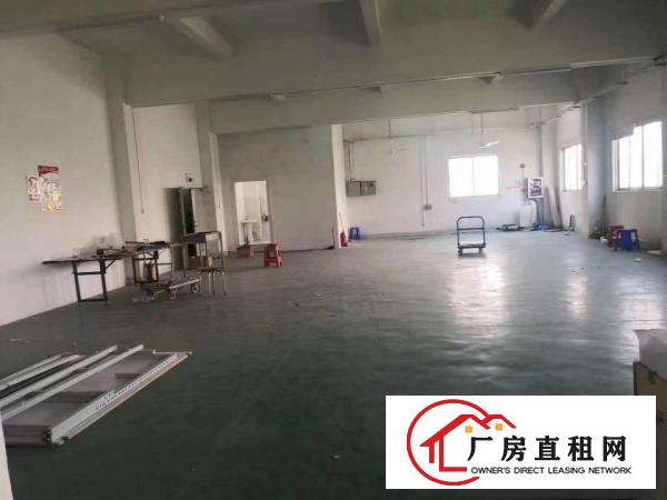  电子电商仓库凤岗雁田主干道旁楼上带精装修厂房出租1380平