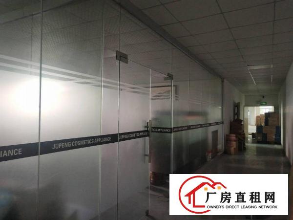  凤岗工业园空出5楼1260带豪华装修，拎包入住