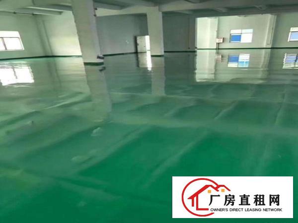  清溪新出楼上厂房2200平，可分租，全新地坪漆