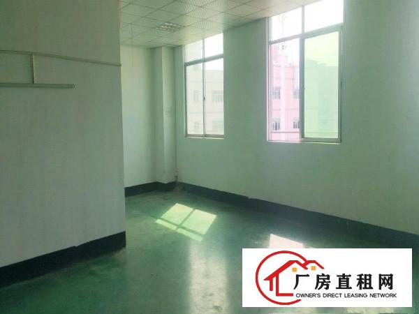  厂房通风采光很好，水电齐全