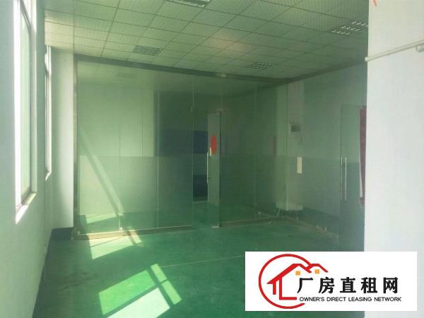  厂房通风采光很好，水电齐全