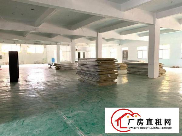  清溪高速出口标准厂房二楼带装修1020平米出租