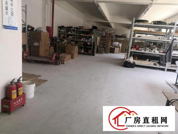  清溪新出标准厂房二楼500平米带装修出租