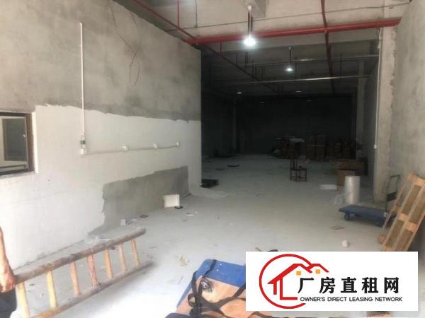  刚空出400²，二楼相当于一楼水电到车间，现成办公室