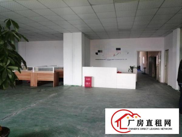  清溪武深高速路口附近工业园楼上带装修800平厂房出租