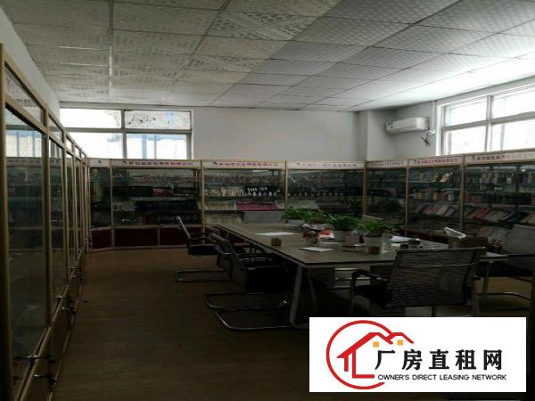  清溪镇三中村成熟工业区楼上1200平带装修