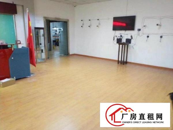  清溪（原房东）厂房出租4楼整层900平！面积实在！现成精装