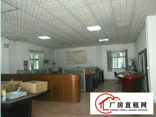  清溪镇新出标准厂房一楼550平方，带现成办公室装修出租。