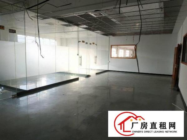  清溪北环路旁一楼标准厂房1900平方带装修招租400平起分租