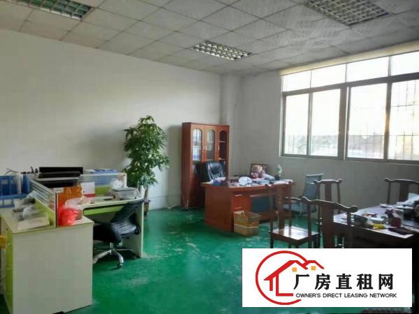  清溪新出楼上厂房360平方米，有现成的水电线路，价格实惠