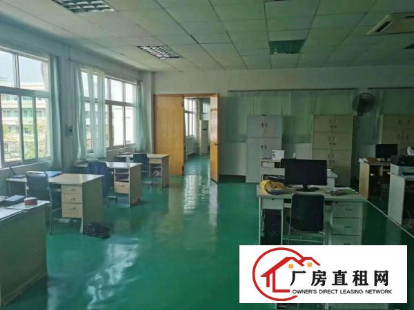  标准一楼7米高，带牛角，行成行车，水电齐全