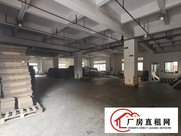  大朗宝陂标准厂房一楼850平出租，形象好空地大