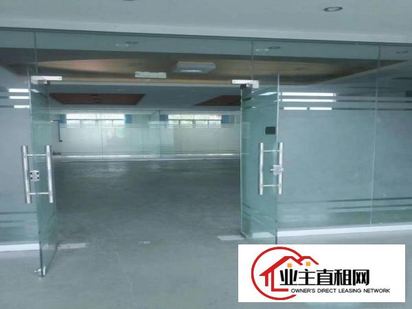  桥头14元独院5400平米出租现成行车及装修办公室，无转让费