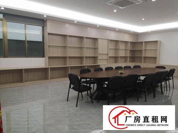  新出楼上豪华装修办公室400平方出租分租！水电齐全！