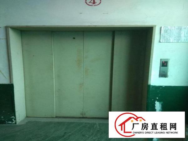  桥头镇新出原房东厂房分租三楼1300平方，现成装修，无公摊