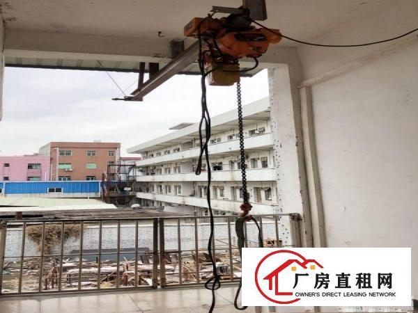  （出租）常平苏坑标准厂房一楼和二楼各1200平带精装修