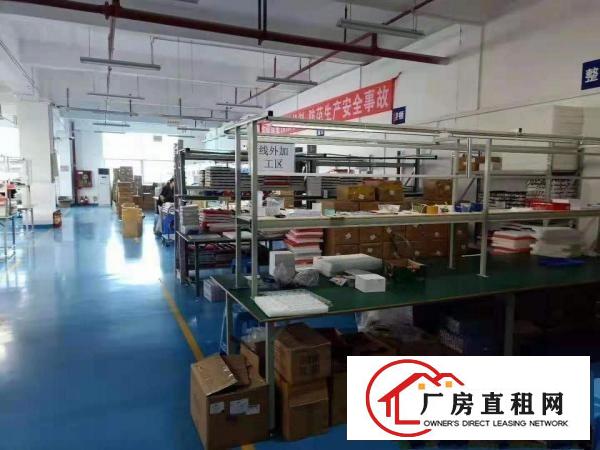  电子厂转让，二楼1000平方，有电梯，装修，不用转让费