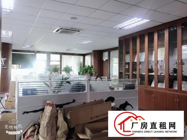  业主直租常平镇金美科技园二楼1300平精装修出租
