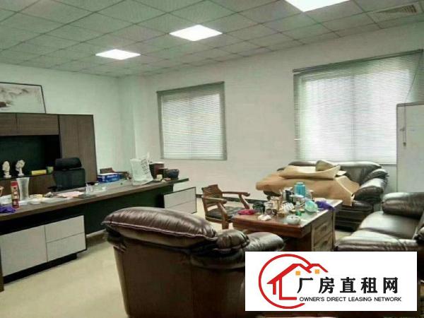  常平镇国土证超靓标准一楼2700平（大小可分租）厂房形象好