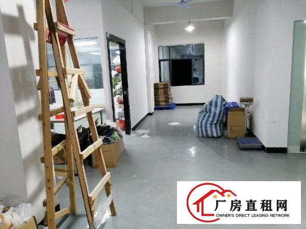  450平精装修厂房转租。