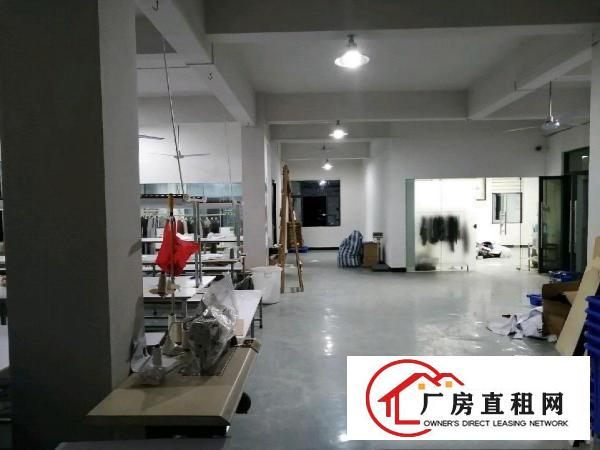  450平精装修厂房转租。