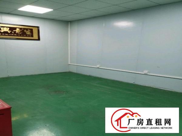  全新装修，无公摊二楼出租，带现成办公室