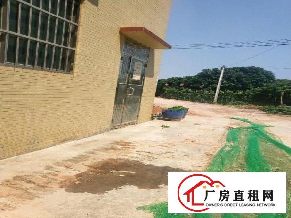  环城路边，交通便利，环境优美，空气清新
