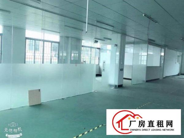  出租常平镇苏坑全新装修水电齐全二楼1700平工业厂房有环评