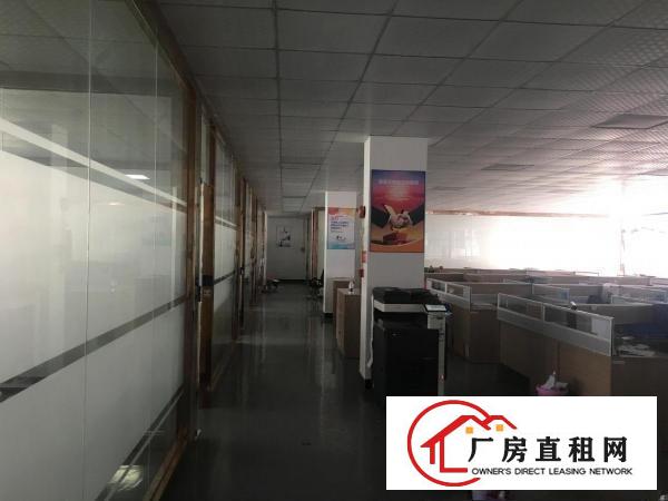 八成新标准独院厂房3层3300平方，工业地，水电线路齐全