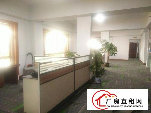  常平桥沥新出原房东900平单一层钢构厂房出租精装修办公室