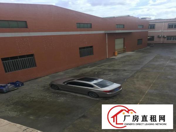  滴水9米单层厂房3400平方，带牛角，工业地，水电线路齐全