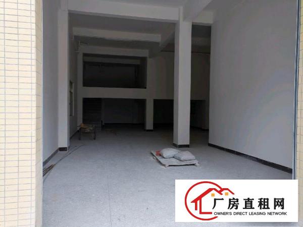  全新私人屋楼面，200平方，价低！可用空间大！