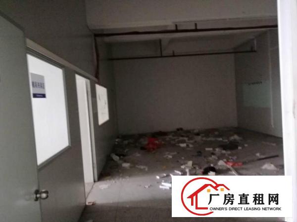  企石镇工业区空出原房东标准厂房分租二楼950平方，无公摊