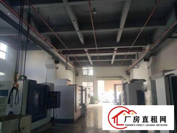  石涌转租带现成行车厂房一楼500平方，层高6米